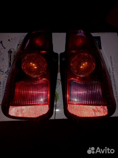 Фонарь правый Mitsubishi Space Star 2002-2005