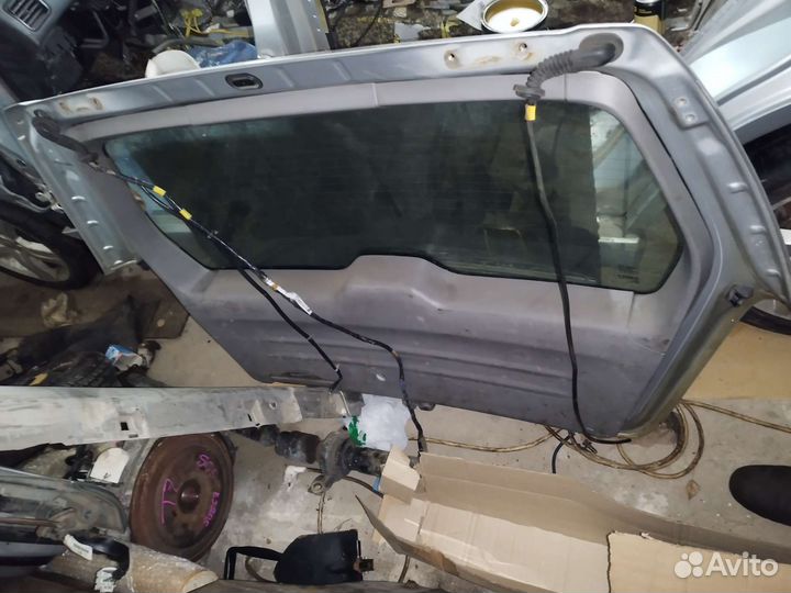 Крышка багажника forester sg