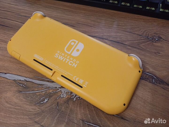 Nintendo Switch Lite (чип picofly)