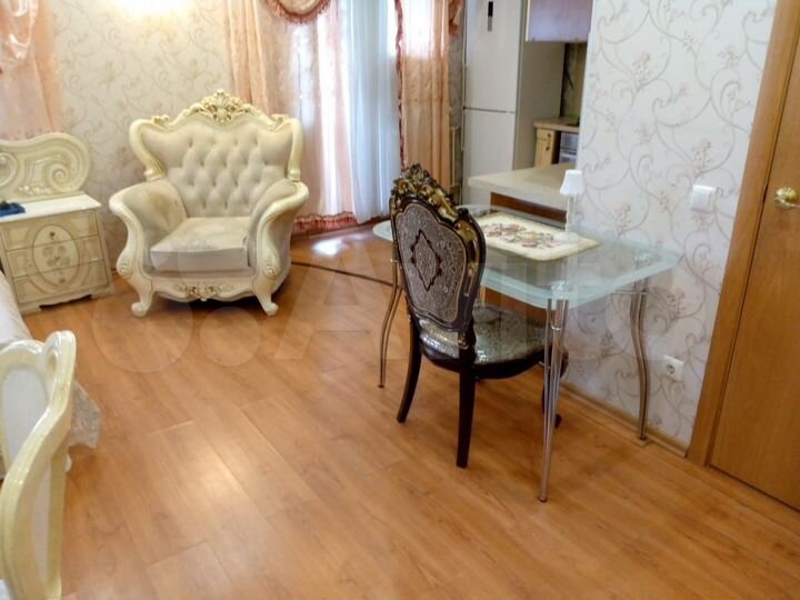 2-к. квартира, 87 м², 2/9 эт.