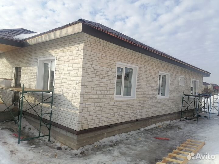 Бригада строителей