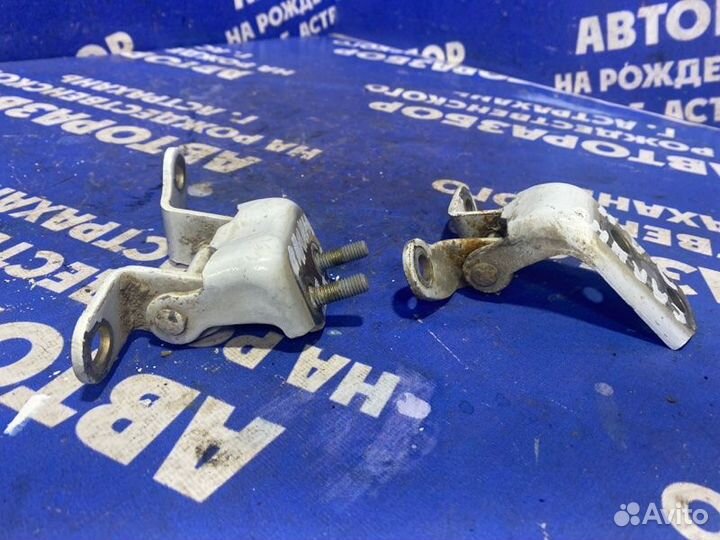 Петля двери Lifan Solano седан LF481Q3 2012