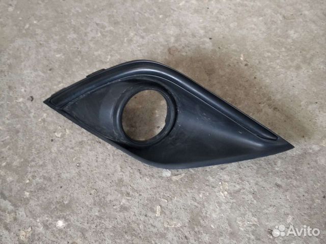 Рамка противотуманной фары Mitsubishi Outlander