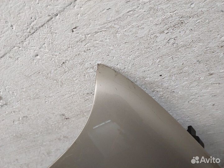 Крыло Lincoln Aviator, 2004