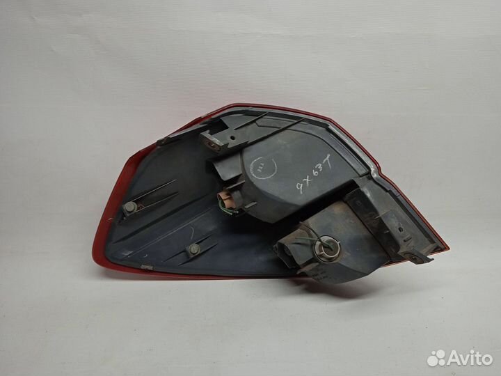 Фонарь задний правый Subaru Legacy Outback 2003-20