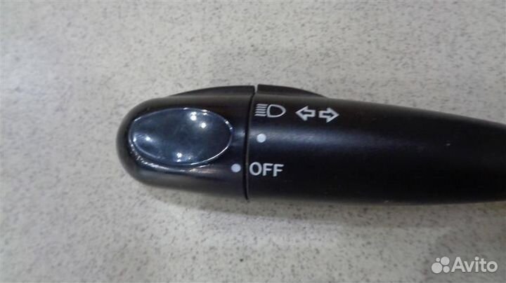 Переключатель поворотов подрулевой Toyota Echo 19