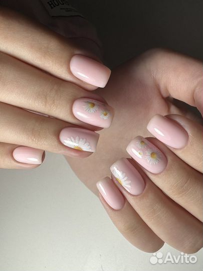 Маникюр с покрытием гель-лак