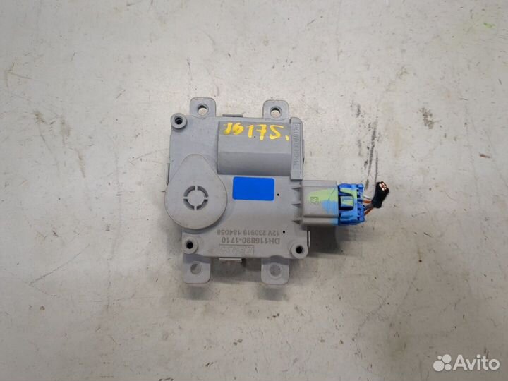 Электропривод отопителя Hyundai Sonata 8 2019, 202