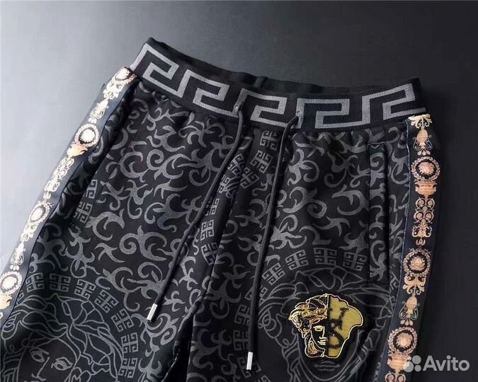 Спортивный костюм versace