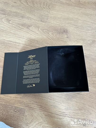 Коробка от элитного рома Zacapa