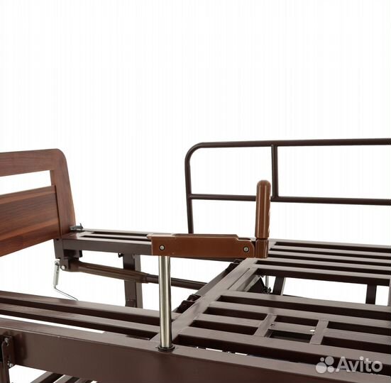 Медицинская кровать с матрасом