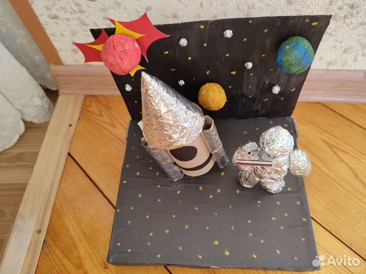 Поделка ко дню космонавтики