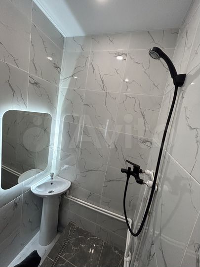 Комната 19 м² в 6-к., 1/6 эт.