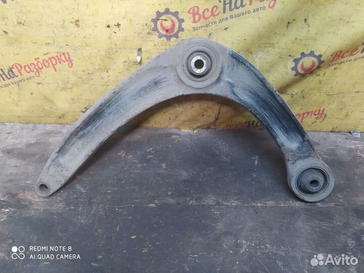 Рычаг передний левый Peugeot 307