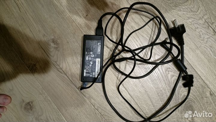 Блок питания для ноутбуков 19v 4.7a