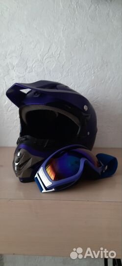 Кроссовый шлем с очками