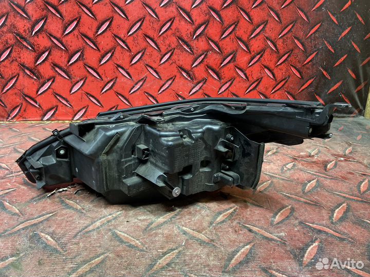 Фара правая LED Lexus LX III 2015-н.в