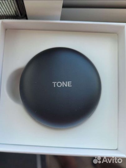 Беспроводные наушники LG HBS-FN4 новые