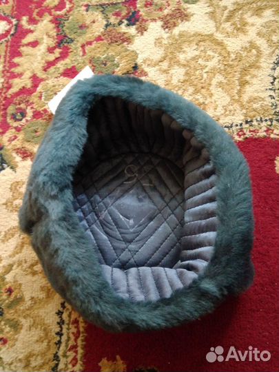 Военные шапки, снаряжение