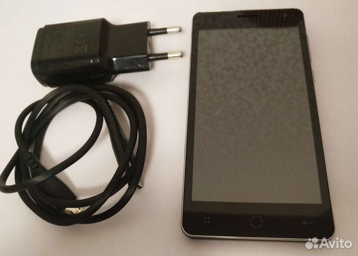 Смартфон 4Good S450m 3G