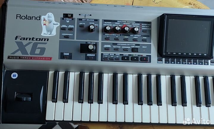 Синтезатор Roland Fantom X6