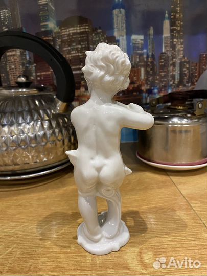 Статуэтка путти фарфор германия