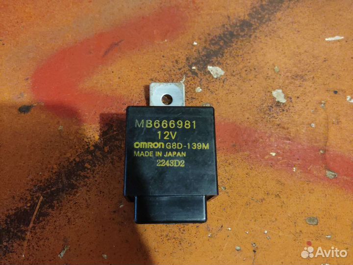 Реле заднего омывателя mitsubishi diamant 1