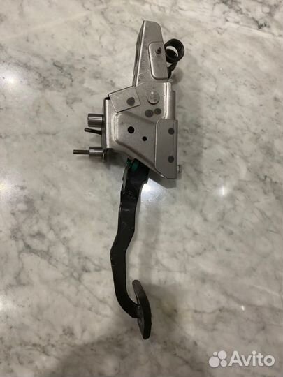 Педаль сцепления Mazda 6 GG / GH