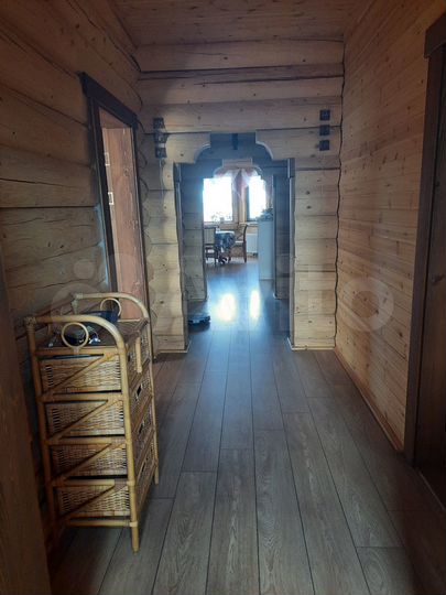 Дом 200 м² на участке 9 сот.