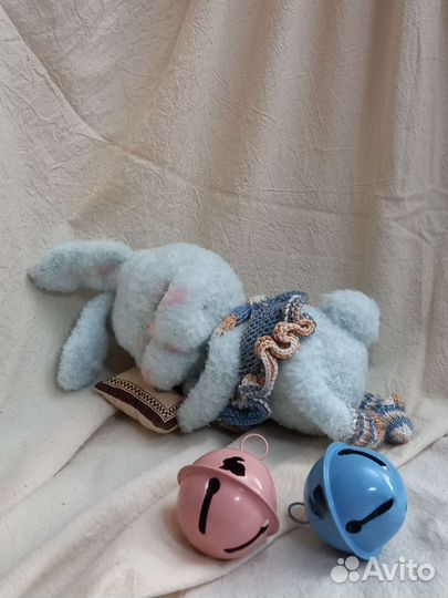 Вязаный зайка - сплюшка