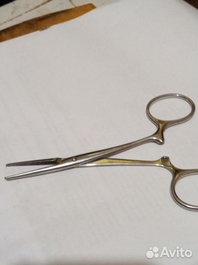 Зажим хирургический для рыбаков