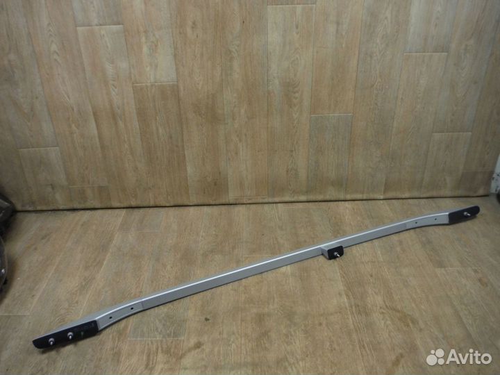 Рейлинг крыши правый Ssang Yong Rexton 2 2010