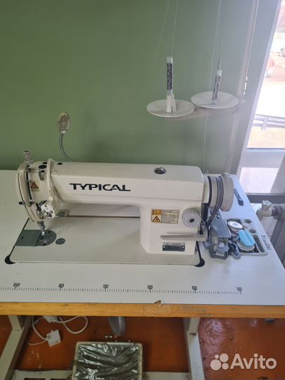 Швейная машина typical. В рабочем состоянии