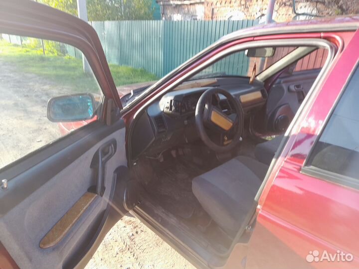 ВАЗ 2112 1.6 МТ, 2004, 196 000 км