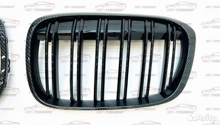 Решетка на BMW X1 F48 в стиле M под карбон