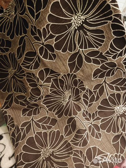 Чехлы на подушки (2шт) и две боковые подушки