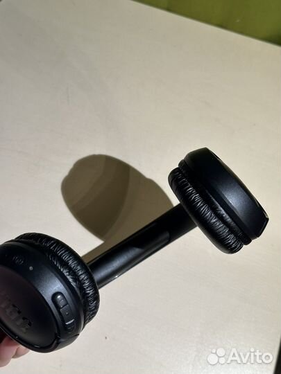 Наушники JBL