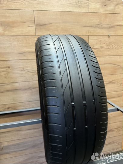 Bridgestone Turanza T001 225/50 R18