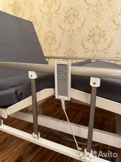 Медицинская кровать для лежачих больных
