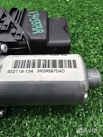 Мотор стеклоподъемника задний правый Volkswagen