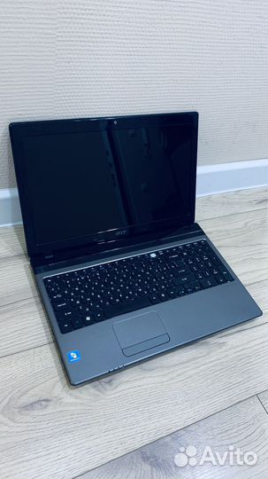 Ноутбук Acer 5560