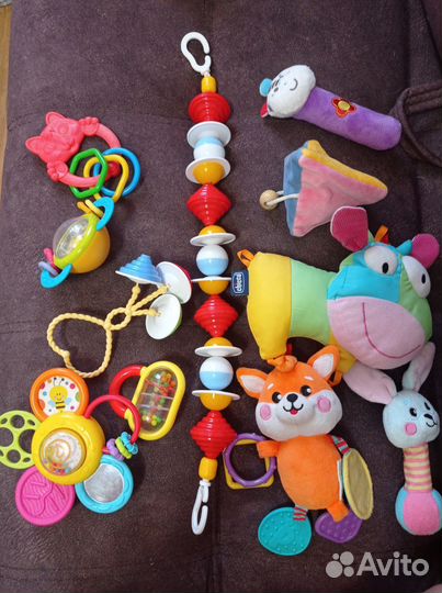 Игрушки для малышей пакетом