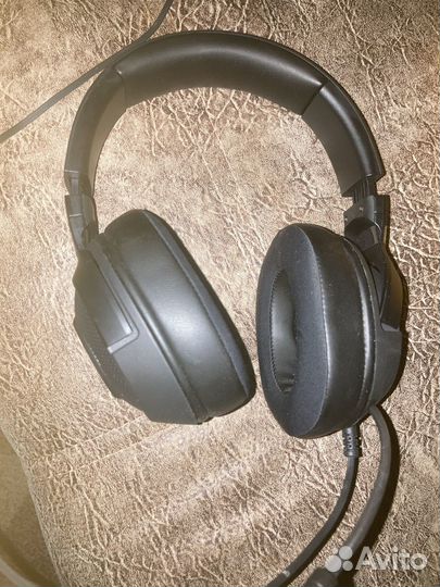 Наушники новые Rayzer