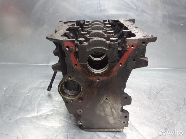 Двигатель Блок двигателя низ мотора Audi A4 B5