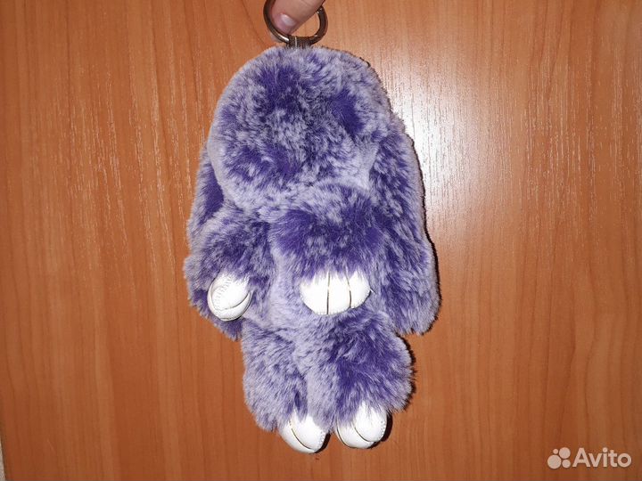 Плюшевый заяц, брелок