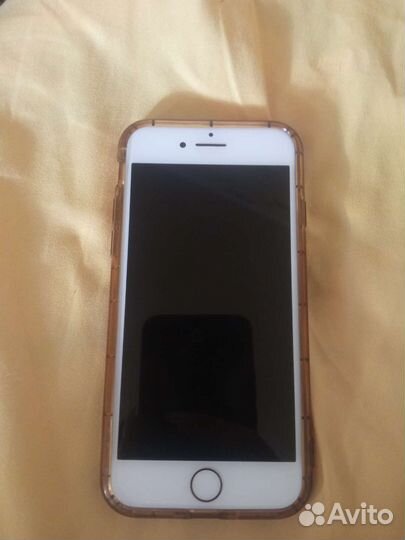 Телефон iPhone 8 64 gb