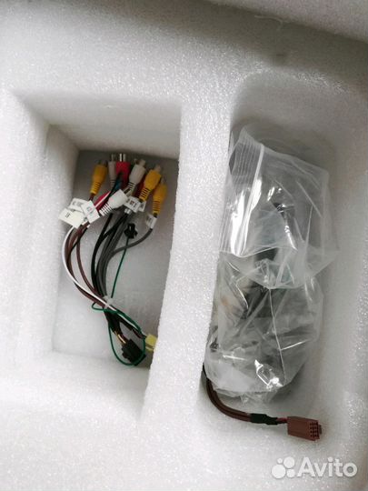 Штатное головное устройство Nissan X-trail T32