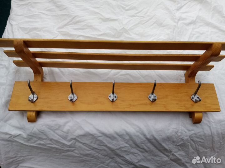 Вешалка в прихожую