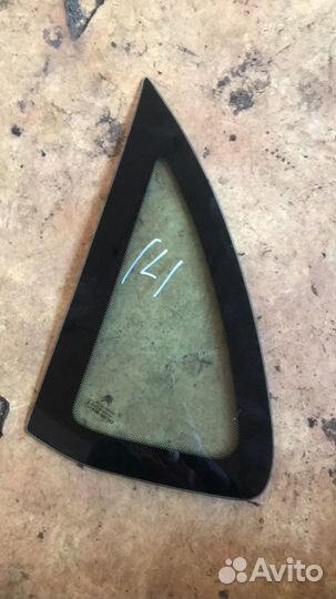 Стекло кузовное глухое левое Citroen C3 2002-2009