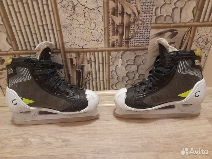 Вратарские коньки Граф,вратарский нагрудник